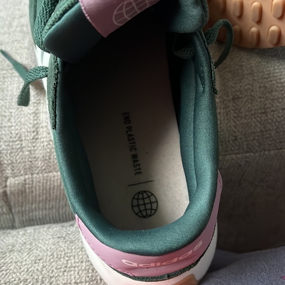 Adidas Run 70 size 7 - Picture 5 of 7